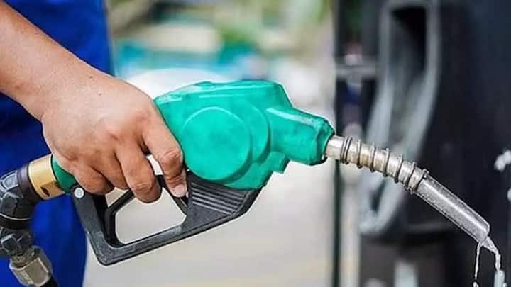 Petrol Diesel Price Today: Petrol crosses Rs 121 per liter in border district of Madhya Pradesh, diesel price exceeds Rs 110 Petrol Diesel Price Today: मध्य प्रदेश के इस जिले में पेट्रोल 121 रुपए प्रति लीटर के पार, 110 रुपये पर पहुंची डीजल की कीमत