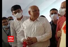 ભાજપના કયા દિગ્ગજ નેતાને આગળ બોલાવી ભૂપેન્દ્ર પટેલે કહ્યું, 'એમની હાઈટ કોઈને નડે એવી નથી'