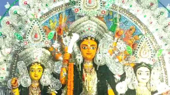 Vijaya Dashami 2021: রীতি মেনে উমার বিদায়বেলায় অপরাজিতা পুজো সুরুল জমিদার বাড়িতে | Bangla News