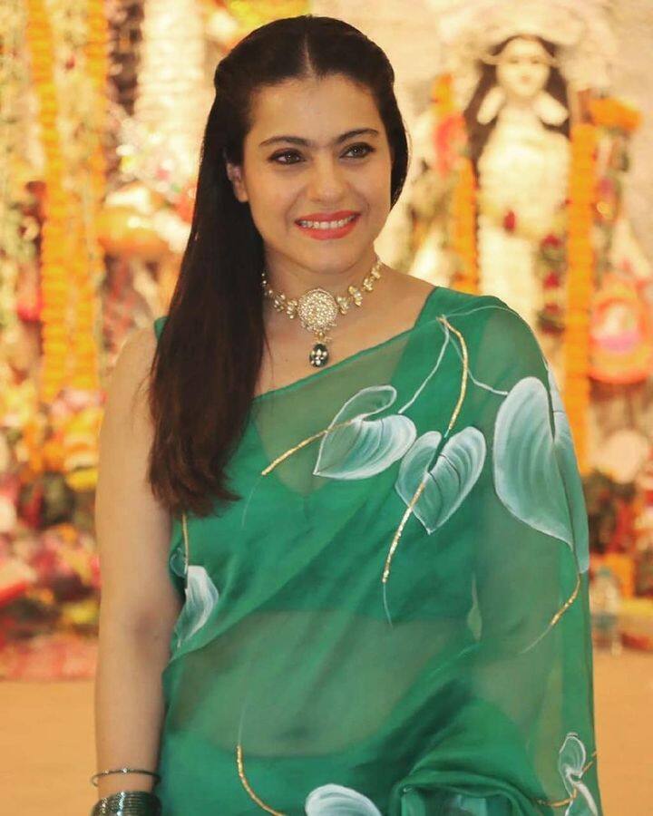 பூலோகம் எல்லாமே தூங்கி போன பின்னே புல்லோடும் பூமீதும் ஓசை கேட்கும் பெண்ணே