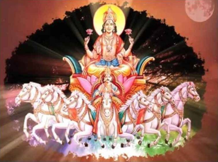 Surya Dev Puja: रविवार को सूर्यदेव की पूजा करने के बाद जरूर पढ़ें ये व्रत कथा, सारी परेशानियां होंगी दूर