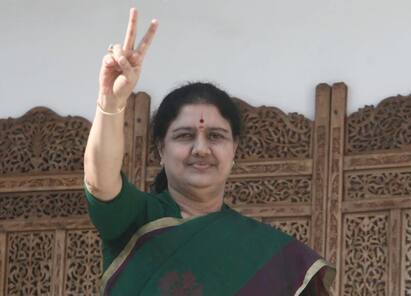 Sasikala is ready to dominate the political field of Tamil Nadu இனி சின்னம்மாதான் ஒற்றைத் தலைமை....தமிழக அரசியல் களத்தை அதகளப்படுத்த ஆயத்தமாகிவிட்டார் சசிகலா...!