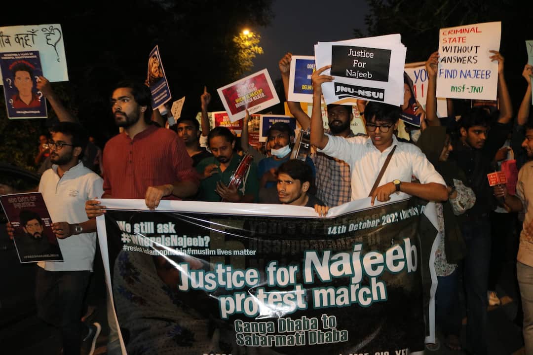 Student Organizations Carry Out March In JNU, Demanding Justice For Missing Student Najeeb Ahmed Student Organizations Carry Out March In JNU, Demanding Justice For Missing Student Najeeb Ahmed