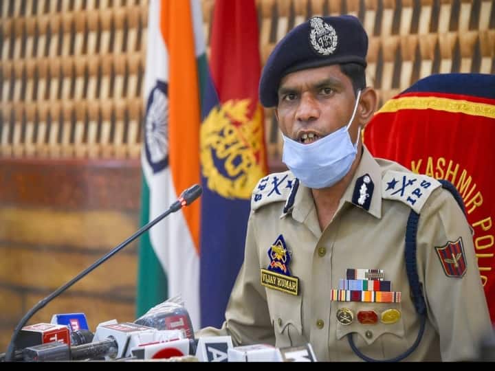 Vijay Kumar on Terrorist: IGP Kashmir विजय कुमार बोले- हम पेशेवर हैं, आतंकियों का इलाज करना हमें पता है Not Possible To Provide Security To All Soft Targets says jammu kashmir IGP Vijay Kumar Vijay Kumar on Terrorist: IGP Kashmir विजय कुमार बोले- हम पेशेवर हैं, आतंकियों का इलाज करना हमें पता है