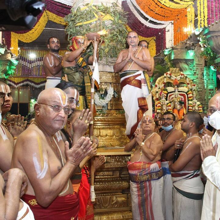 நந்த நந்தனா கோவிந்தா நவநீத சோர கோவிந்தா