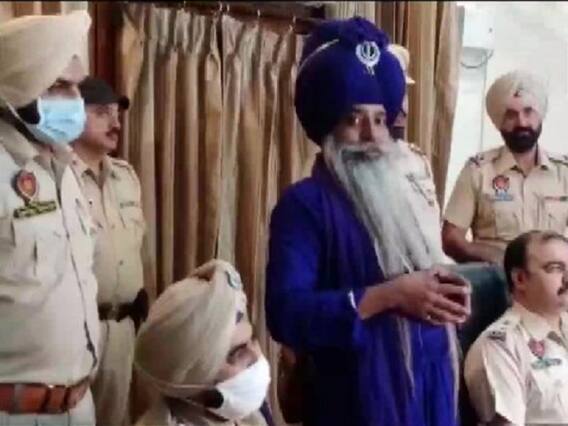 Singhu Border Murder Case: आरोपी निहंग सरबजीत के बाद एक और शख्स गिरफ्तार, अमृतसर से पकड़ा गया Singhu Border Murder Case: आरोपी निहंग सरबजीत के बाद एक और शख्स गिरफ्तार, अमृतसर से पकड़ा गया