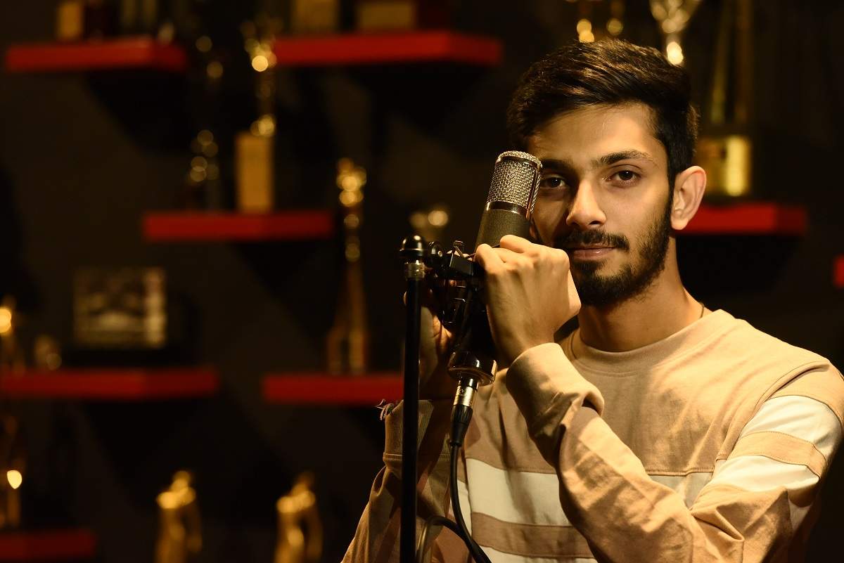 HBD Anirudh: ‛கெத்தா நடந்து வர்றான்... கேட்டையெல்லாம் கடந்து வர்றான்...’ கெத்து காட்டும் அனிரூத் பிறந்தநாள் இன்று!