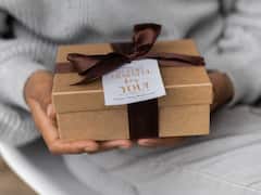 Income Tax: తండ్రి తన కొడుక్కి ఎంత ఆస్తిని బహుమతిగా ఇవ్వచ్చు? చట్టం ఏం చెబుతోంది?