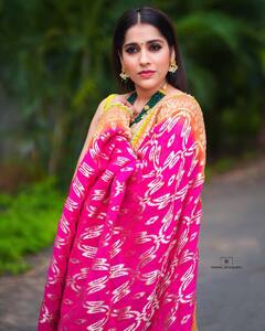 Rashmi Guatham Photos: అప్పుడే విరిసిన పింక్ గులాబీలా... జబర్దస్త్ అందం