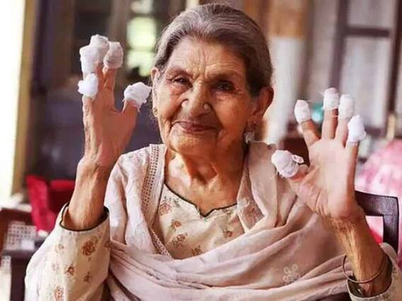 Farrukh Jaffar Death: 'उमराव जान', 'गुलाबो सिताबो' में काम कर चुकीं अभिनेत्री फारुख जाफर का 88 साल की उम्र में निधन Farrukh Jaffar Death: 'उमराव जान', 'गुलाबो सिताबो' में काम कर चुकीं अभिनेत्री फारुख जाफर का 88 साल की उम्र में निधन