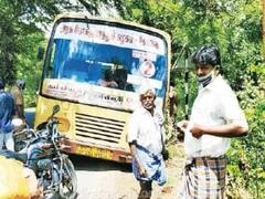 சாலை அருகே 60 அடி கிணறு... பள்ளத்தில் பார்க் பண்ண டிரைவர்...நொடிப் பொழுதில் தப்பிய பயணிகள்!