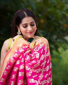 Rashmi Guatham Photos: అప్పుడే విరిసిన పింక్ గులాబీలా... జబర్దస్త్ అందం