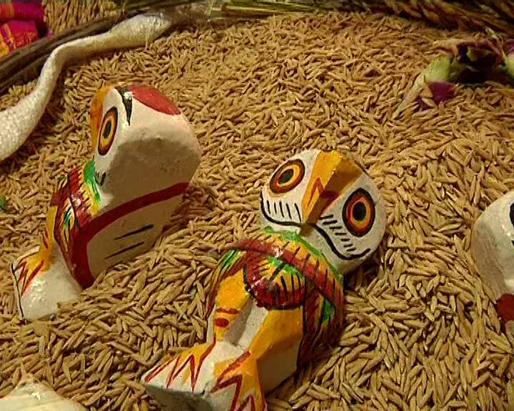 লক্ষ্মীপুজোয় বৃষ্টি ঘিরে বাড়ছে আশঙ্কা। ভারী বৃষ্টির সঙ্গে ঝোড়ো হাওয়া বইতে পারে কলকাতা, হাওড়া, হুগলি উত্তর ২৪ পরগনা ও পশ্চিম মেদিনীপুরে।