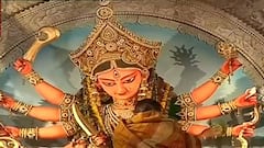 Durga Puja 2021: সুরুচি সঙ্ঘে দেবীবরণ, ঢাকের তালে নাচ | Bangla News