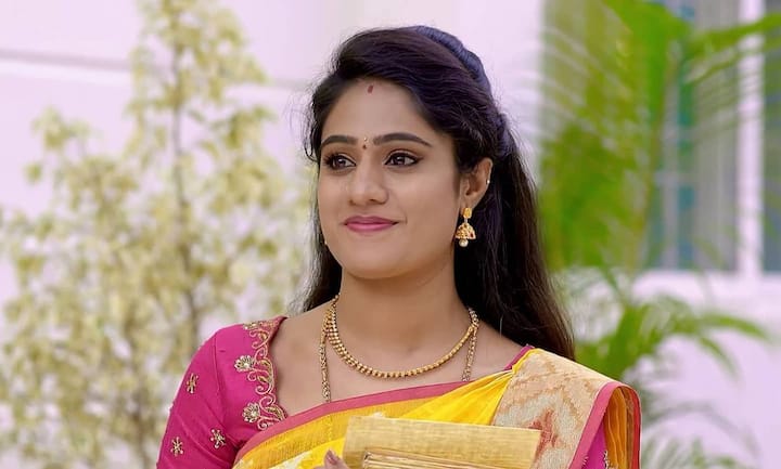 రాధమ్మ కూతురు నటి దీప్తి మన్నె లేటెస్ట్ ఫోటోలు(Image credit/Deepthi Manne Instagram)