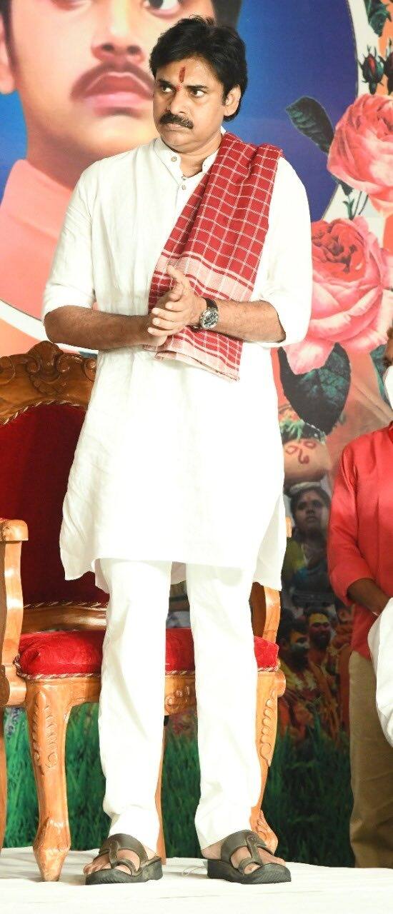 అలయ్ బలయ్ కార్యక్రమంలో పవన్ కళ్యాణ్