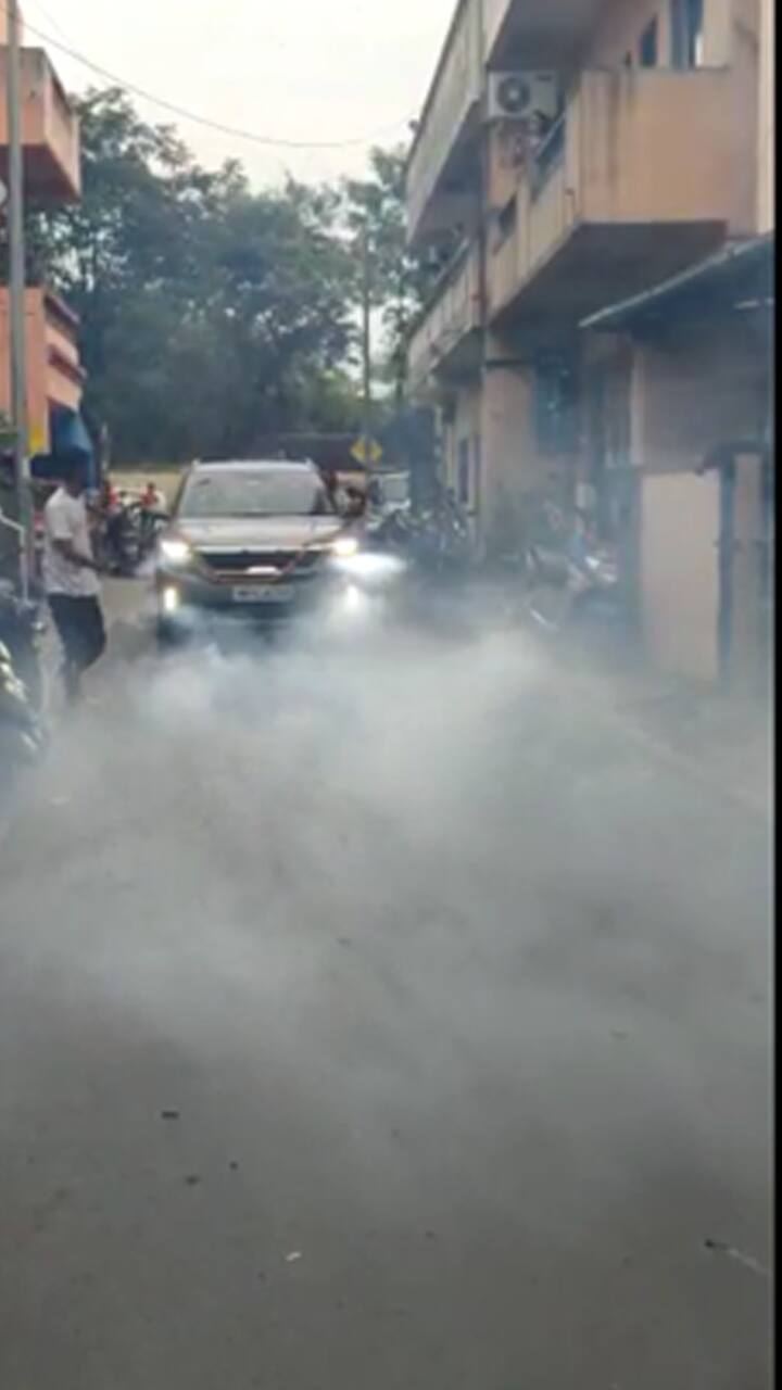 यावेळी त्याचा साधेपणा आणि परंपरेला जपणारा ऋतुराज सर्वांना भावला.