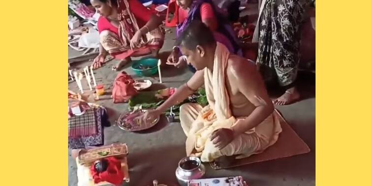 Bangladesh Violence After attack on Noakhali temple On Durga Puja, ISKCON Priest Worships Durga In Ransacked Pandal Viral Video Bangladesh Violence :  তছনছ সবকিছু , শূন্য মণ্ডপেই পুজো পুরোহিতের, বাংলাদেশের ভিডিও ভাইরাল