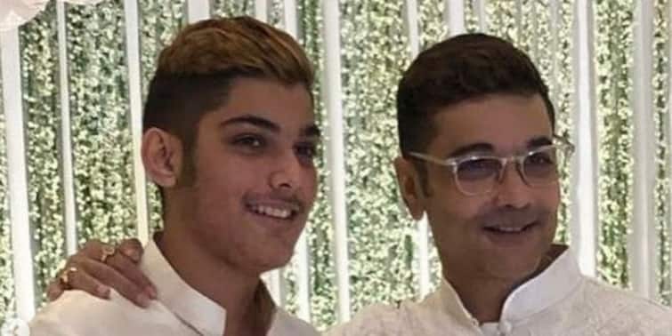 Prosenjit Chatterjee posts picture with son says he is on the other side of camera as son requests ছেলের আবদারে 'ক্যামেরার অন্যদিকে' প্রসেনজিৎ চট্টোপাধ্যায়, পোস্ট করলেন ছবি