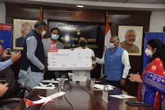 Tirupati-Delhi Flight: తిరుపతి - ఢిల్లీ మధ్య విమాన సర్వీసు ప్రారంభించిన కేంద్ర మంత్రి జ్యోతిరాదిత్య సింధియా