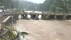 Kerala Floods LIVE Updates: केरल में कुदरत का कहर, पानी के सैलाब में डूबे कई गांव-शहर