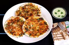 Bread Uttapam Recipe: नए अंदाज में बनाएं ब्रेड उत्तपम, बनाना है बहुत ही आसान, जानिए विधि