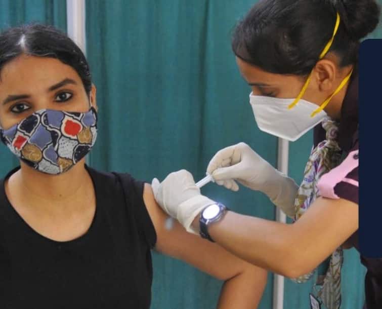 People in Manipur's Imphal West will get chance to win TV, mobile phone or blankets if they take COVID-19 vaccine dose: Officials Covid19 Initiative: કોરોના રસી લો અન ટીવી-મોબાઇલ ફોન જીતો, જાણો કયા રાજ્યમાં થઈ જાહેરાત