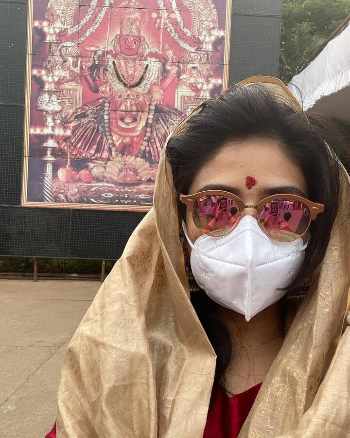 (Image credit: Instagram) శ్రీముఖి ట్రెడిషనల్ పిక్స్