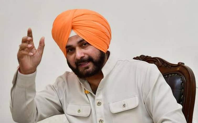 Punjab News: अमरिंदर सिंह की पार्टी में शामिल नहीं होगा कोई कांग्रेस विधायक, नवजोत सिद्धू ने किया यह दावा