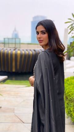 Actress samyuktha menon | என்ன விலை அழகே.. சம்யுக்தா மேனன் லேட்டஸ்ட் க்ளிக்ஸ்!