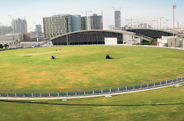 ஐசிசி டி-20 உலகக்கோப்பை தொடரில், இன்று நடைபெற இருக்கும் பயிற்சி ஆட்டத்தில் க்ரூப்:1-ல் இடம் பெற்றிருக்கும் இங்கிலாந்து - க்ரூப்:2-ல் இடம் பெற்றிருக்கும் இந்தியா மோத உள்ளன.