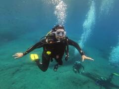 સ્ટ્રેસને ઓછો કરવા પ્રિયંકા લીધો ક્યૂબા ડાઇવિંગનો સહારો, સ્પેનના દરિયામાં લગાવી ઉંડી ડુબકી, જુઓ તસવીરો......