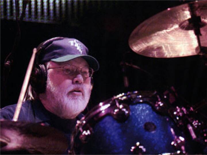 Ronnie Tutt, drummer for Elvis Presley, dies at 83 Legendary Drummer Ronnie Tutt Dies At 83