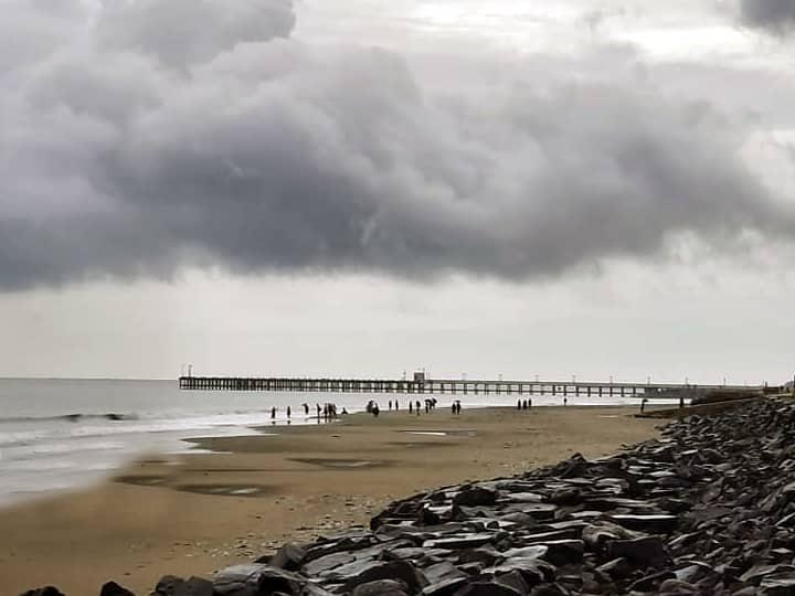 புதிய தொழில்நுட்பம் மூலம் புதுச்சேரி கடற்கரையில் அழகிய மணல் பரப்பு- மத்திய அமைச்சர் காணொலியில் ஆய்வு