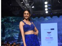 Rakul preet Singh Photos:  బాంబే ఫ్యాషన్ వీక్ లో మెరిసిన నీలి ముత్యం రకుల్