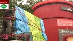 Durga Puja 2021: থিম ডাকযোগ, অরবিন্দ সেতু সর্বজনীনের স্ট্যাম্পের ওপর তৈরি প্রতিমা গেল জিপিও-তে | Bangla News