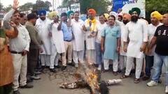 ਚੰਨੀ ਨੇ ਮੋਦੀ ਨਾਲ ਮਿਲੀਭੁਗਤ ਕਰਕੇ ਵਧਾਇਆ ਬੀਜੇਪੀ ਦਾ ਅਧਿਕਾਰ ਖੇਤਰ, 'ਆਪ' ਨੇ ਚੰਨੀ ਤੇ ਮੋਦੀ ਦੇ ਸਾੜੇ ਪੁਤਲੇ