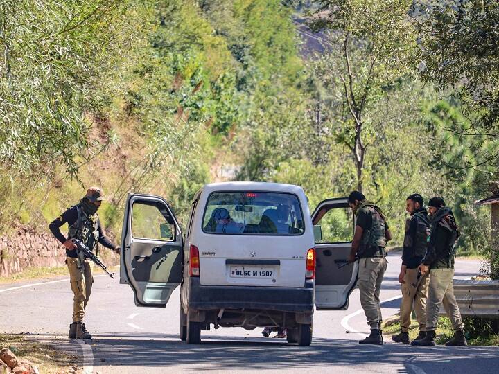 Target Killings: घाटी के हालात पर गृह मंत्रालय की पैनी नजर, सीआरपीएफ के डीजी को कश्मीर भेजा गया