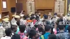 Bareilly College में ABVP छात्र नेताओं ने जमकर की तोड़फोड़