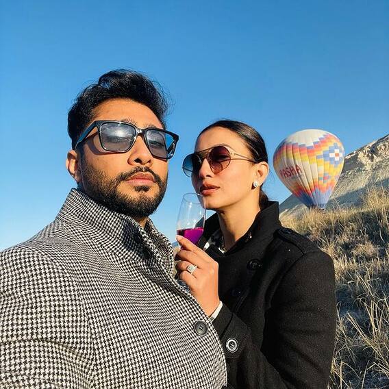 Gauahar Khan Turkey Trip: तुर्की में Gauahar Khan ने पति Zaid Darbar के साथ बिताए रोमांटिक पल, हॉट एयर बलून राइड का लिया मजा