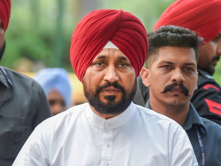 Punjab Police Withdraw Contentious Order Asking To Play Gurbani At CM Channi’s Events To Drown Sloganeering Punjab Police Withdraws Controversial Order Asking Gurbani To Be Played At CM Channi’s Events To Drown Sloganeering