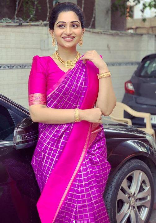துண்டு துண்டா ஆசை கூடுதே