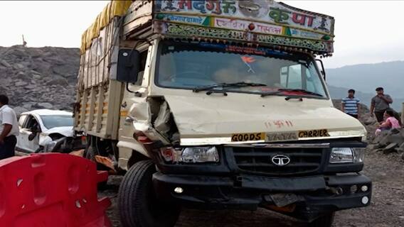 Mumbai Pune Expressway वर बोरघाटात भीषण अपघात, तिघांचा मृत्यू, सहा जखमी, सहा वाहनं एकमेकांना धडकली