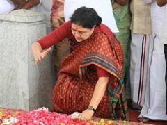 தேனியைத் தொடர்ந்து விருதுநகரிலும்.. சசிகலாவை அதிமுகவில் இணைக்கக்கோரி தீர்மானம் நிறைவேற்றம்...