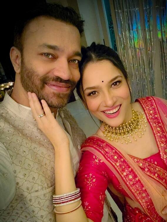 बॉयफ्रेंड विकी जैन के प्यार में डूबी हैं अंकिता लोखंडे