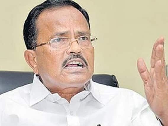 Motkupalli Join TRS: టీఆర్ఎస్ పార్టీలో చేరిన మోత్కుపల్లి నర్సింహులు.. కండువా కప్పి పార్టీలోకి ఆహ్వానించిన సీఎం కేసీఆర్ Motkupalli Join TRS: టీఆర్ఎస్ పార్టీలో చేరిన మోత్కుపల్లి నర్సింహులు.. కండువా కప్పి పార్టీలోకి ఆహ్వానించిన సీఎం కేసీఆర్