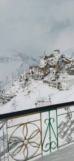 Himachal Snowfall: ਹਿਮਾਚਲ ਦੇ ਕਈ ਇਲਾਕਿਆਂ 'ਚ ਭਾਰੀ ਮੀਂਹ, ਉੱਚੀਆਂ ਚੋਟੀਆਂ 'ਤੇ ਬਰਫਬਾਰੀ ਕਾਰਨ ਵਧੀ ਠੰਢ