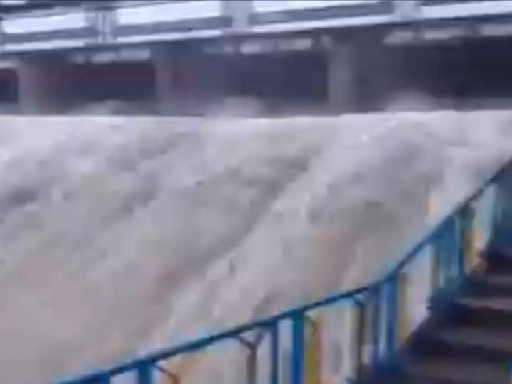 Uttarakhand'sNanak Sagar Dam All Gates Opened In Udham Singh Nagar Water Rushes Out Uttarakhand Rains: All Gates Of Nanak Sagar Dam Opened After Incessant Downpour Claims 16 Lives [WATCH]