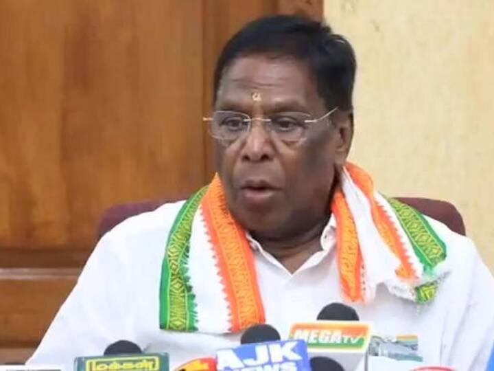 Narayanasamy accuses Modi of creating a situation where petrol prices touch Rs 150 இன்னும் 6 மாதங்களில் பெட்ரோல் விலை 150 ரூபாயை தொடும் - நாராயணசாமி கணிப்பு