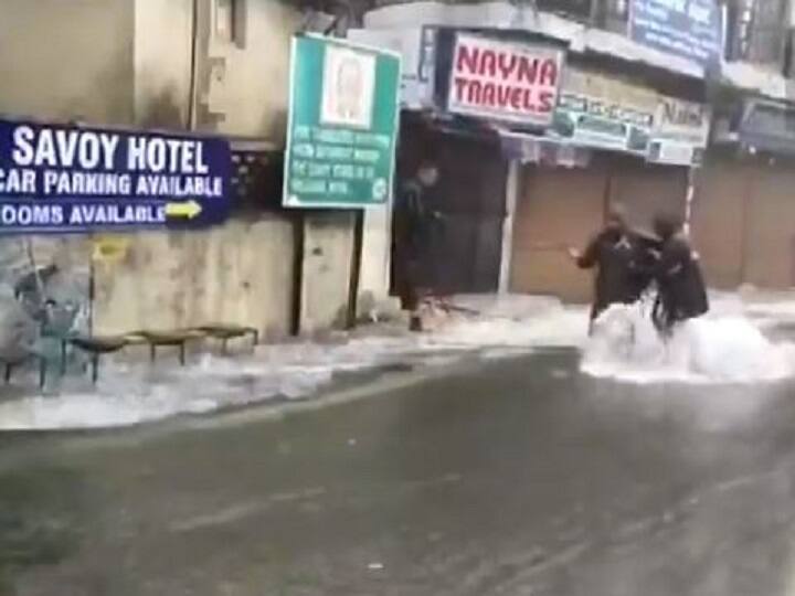 Uttarakhand Rain heavy rains in uttarakhand 16 people died check imd weather updates Uttarakhand : तीन दिवसांच्या पावसामुळे उत्तराखंडांत कहर; आतापर्यंत 16 लोकांचा मृत्यू